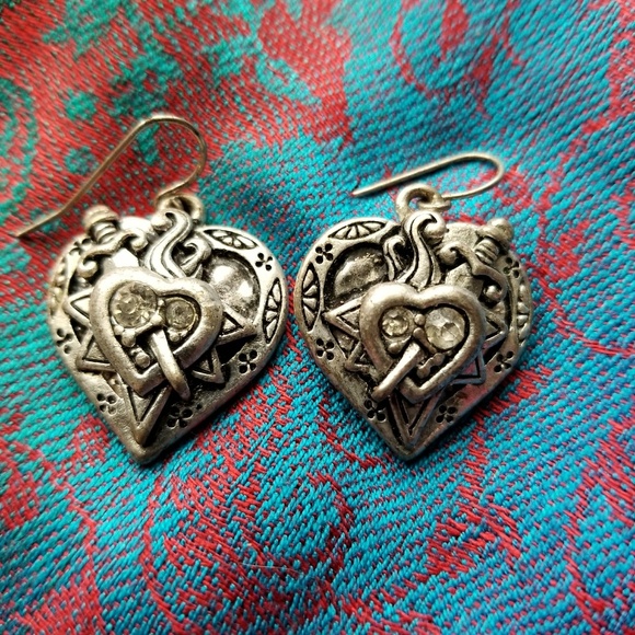 Jewelry - Relisted -Hearts and daggers earrings silver tone rhinestone